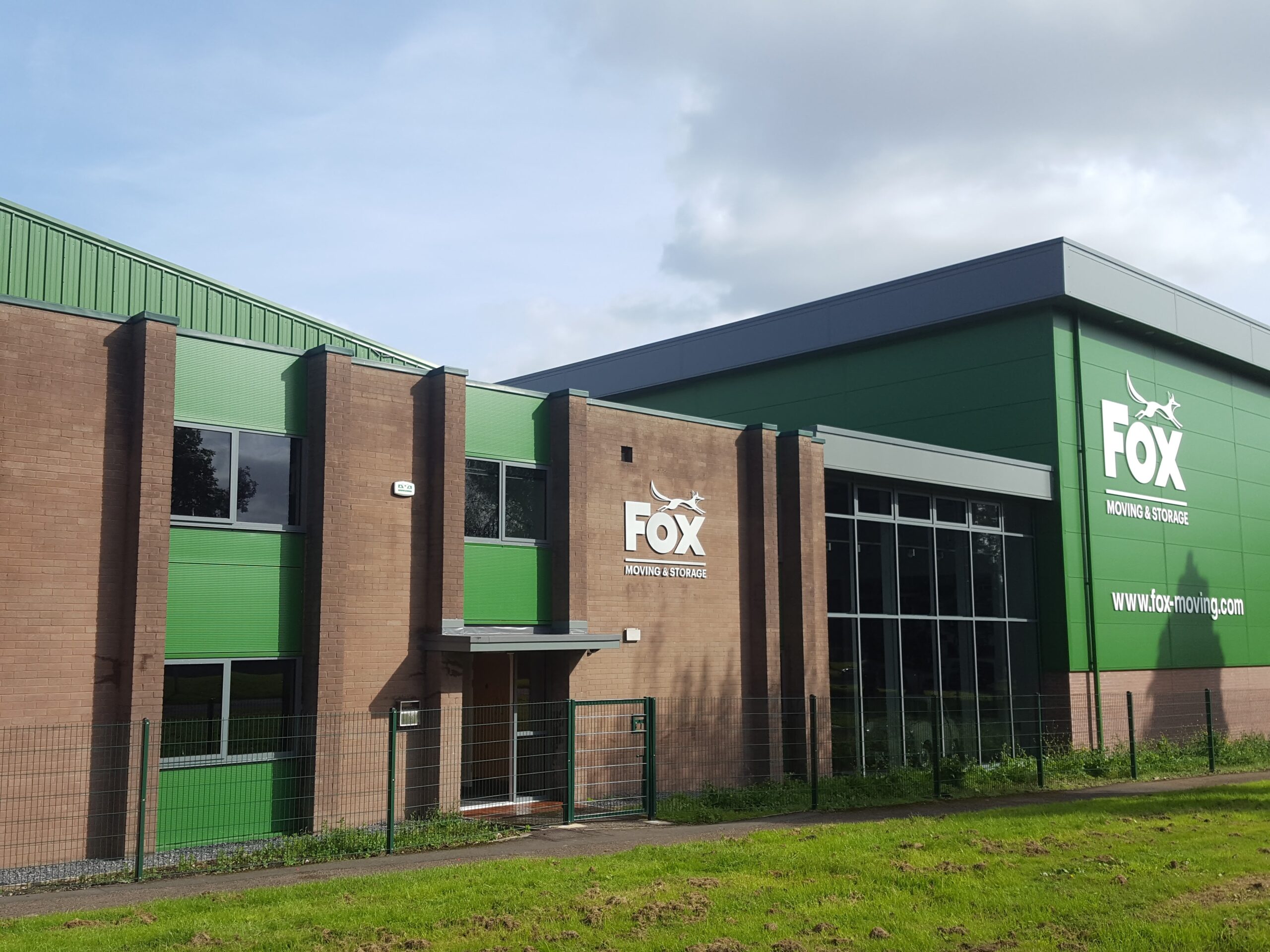 Industrial cladding cleaning top after