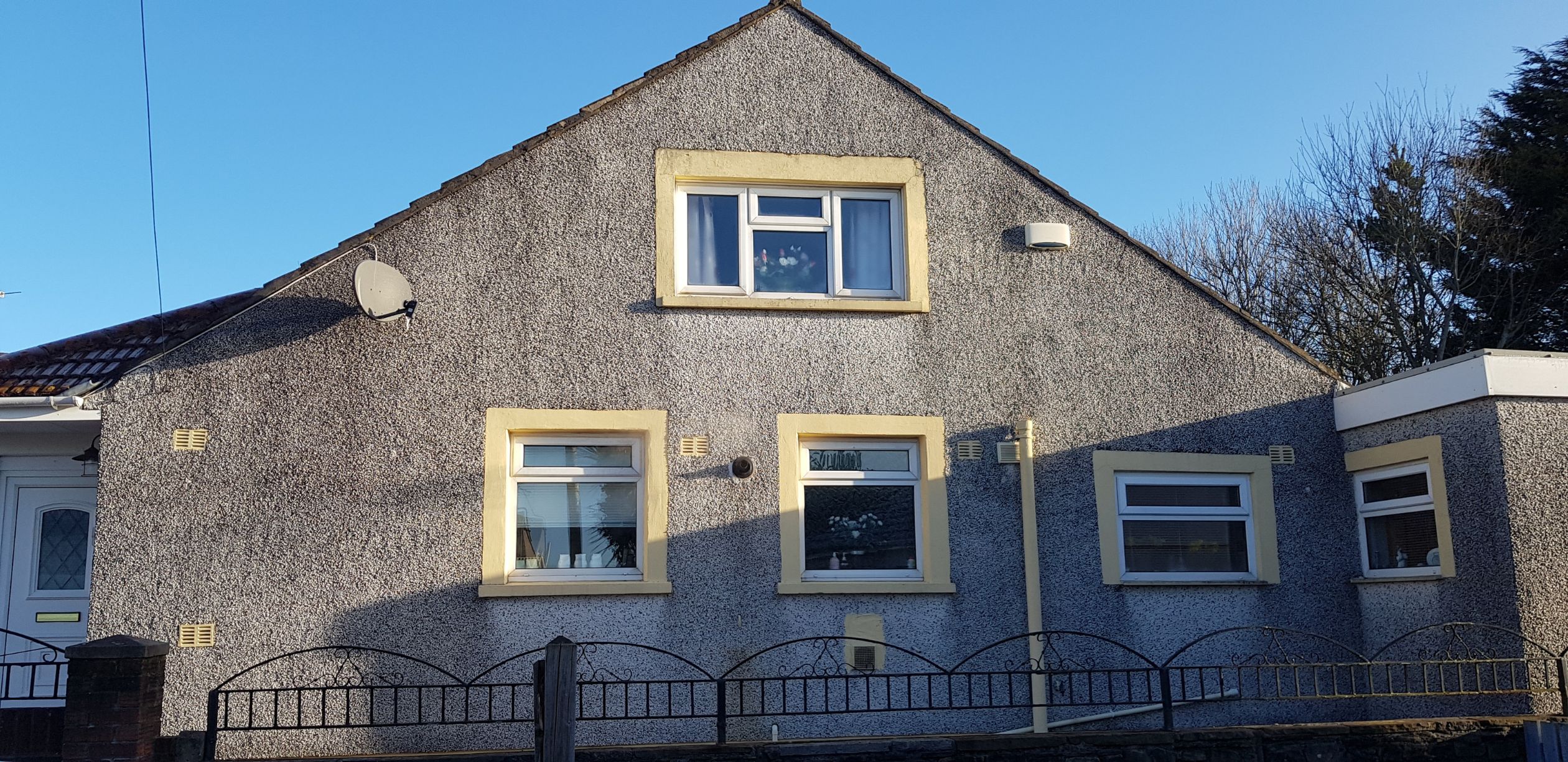 roughcast-cleaning-1